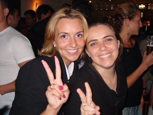 Tata e Cris.JPG, 61635 bytes, 30/10/2004
