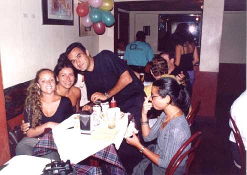 Outra Galera.jpg, 22102 bytes, 13/06/01