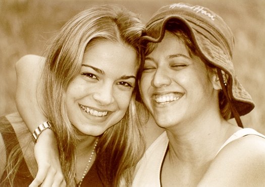 Amanda_Ki.JPG, 164395 bytes, 4/25/2001